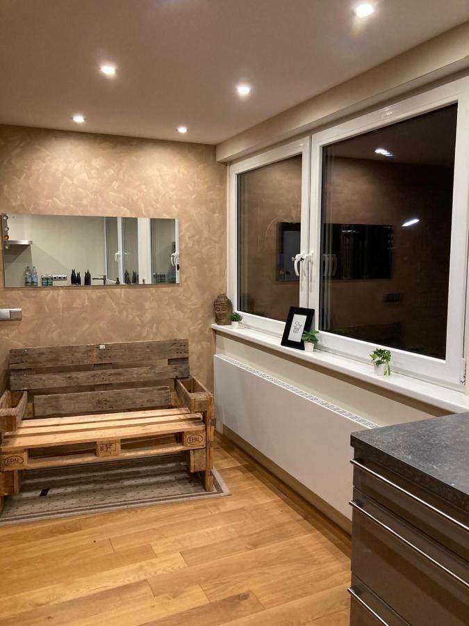 Wine Apartment *
