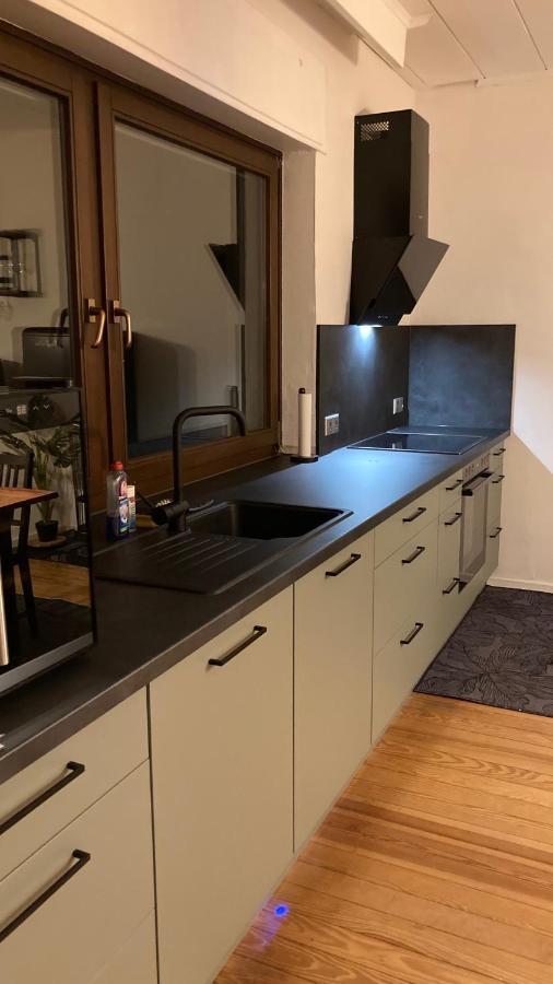 Apartment Wine *